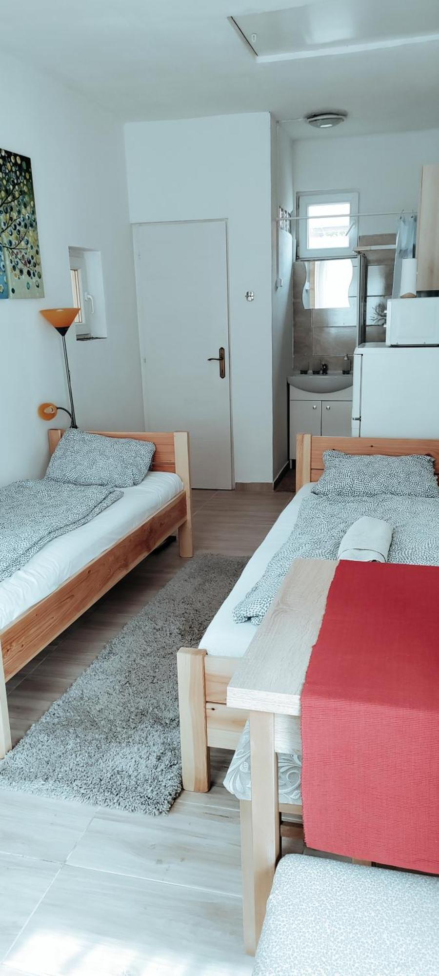 Napfeny Apartmanhaz Balatonberény Стая снимка
